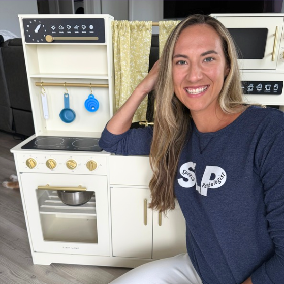 How to Use a Play Kitchen for Language-Rich Pretend Play: An SLP’s Guide