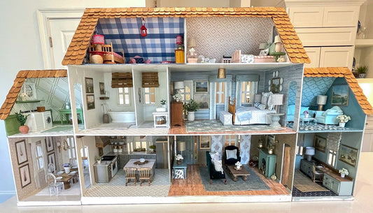 Wooden Dollhouse