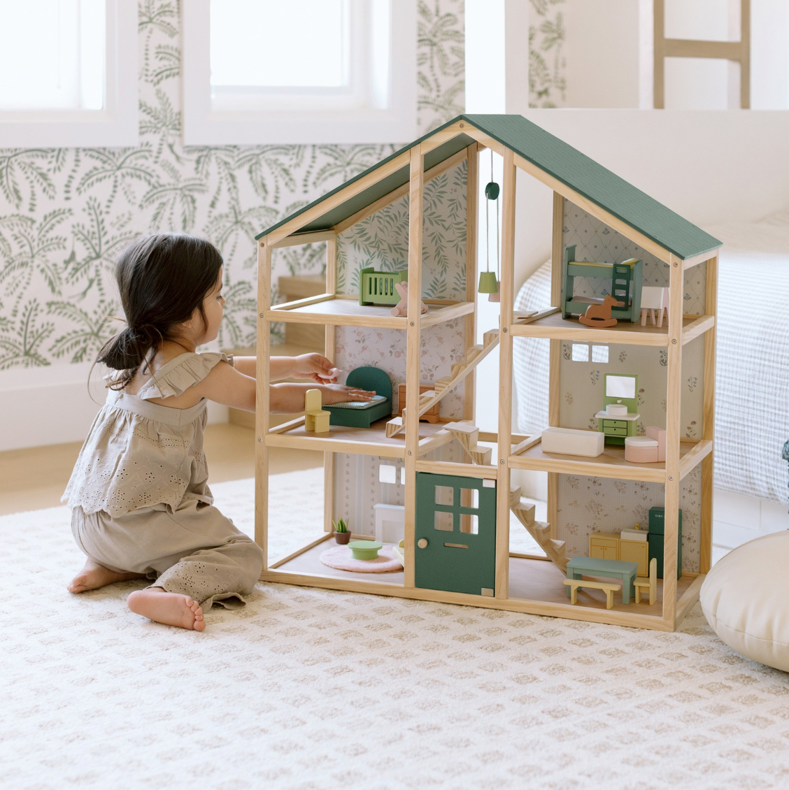 Top rated wooden doll house with furniture for kids
