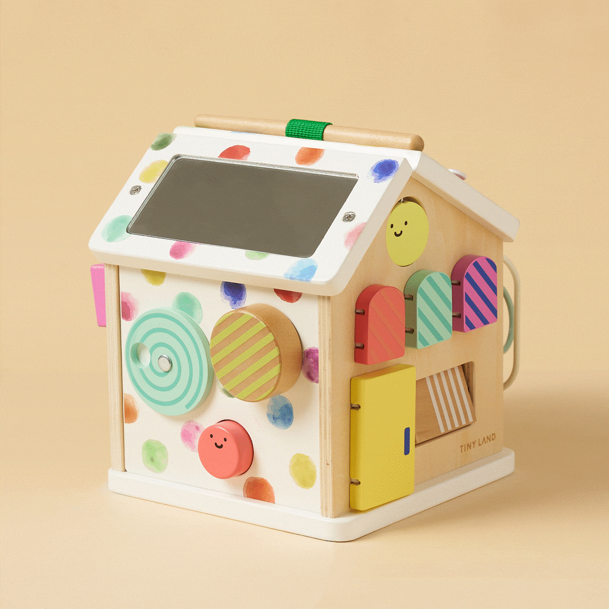 The Tiny Land Brain & Hands Playset — Montessori Box (4–6 Months) + Activity Cube is a developmental toy that encourages creativity and learning through hands-on, interactive play.